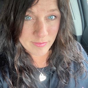 Meet your Posher, Carrie